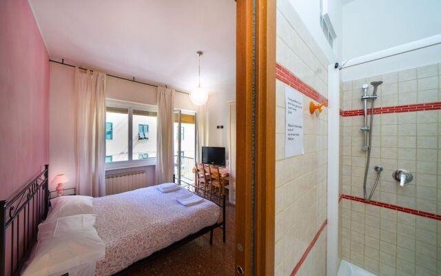 Lia Rooms 3