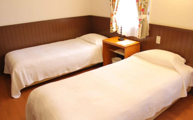 Weekend Shuffle Lakeside Inn