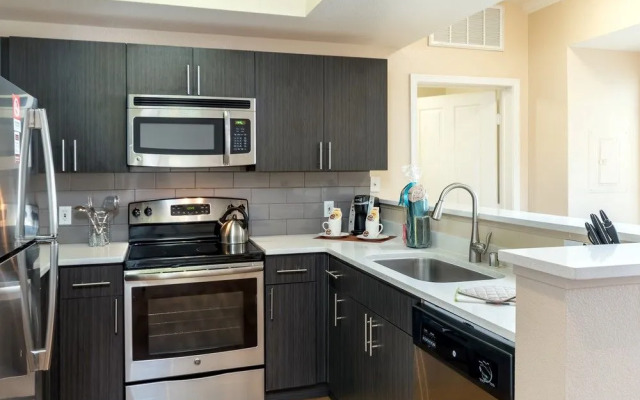 Global Luxury Suites At San Fernando