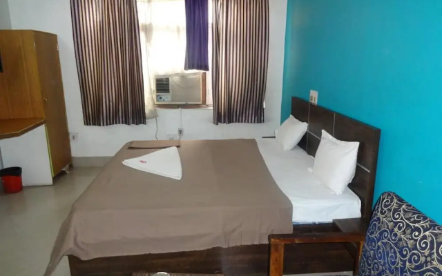 Hotel Ajatsatru