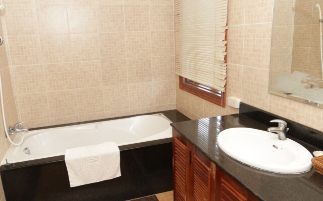 Champa Palace Hotel