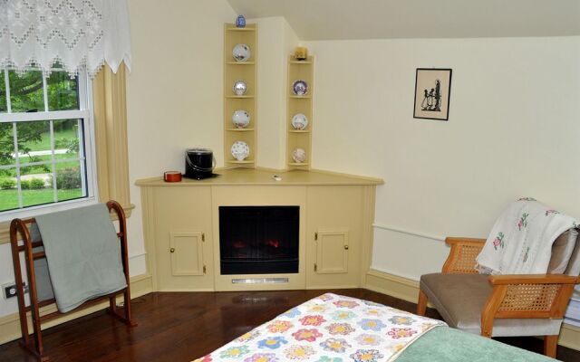 Robertshaw Country House Bed & Breakfast