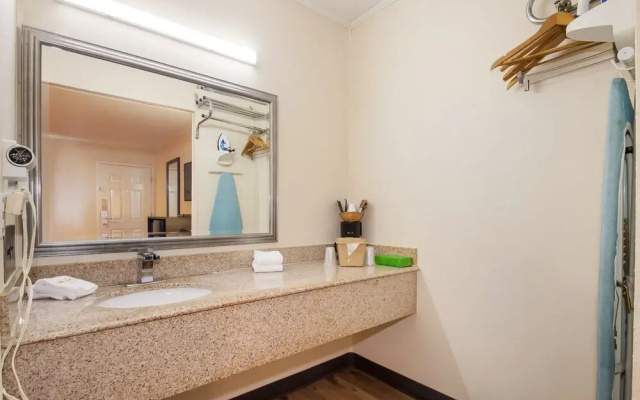Travelodge Santee