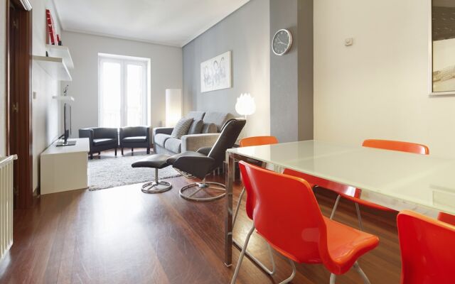 Marina Playa Apartment by FeelFree