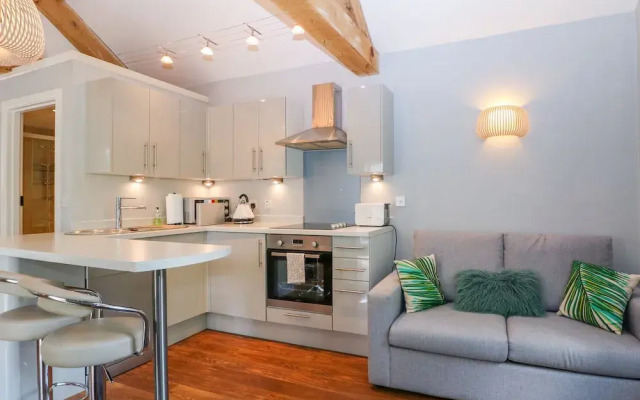 Larks Lodge