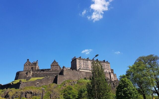 Luxury Central Old Town Suite Edinburgh