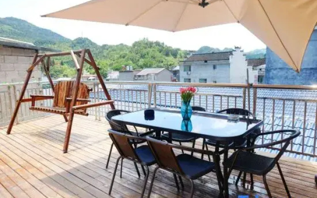 Qingtian Homestay (Border City Chatong Scenic Area)