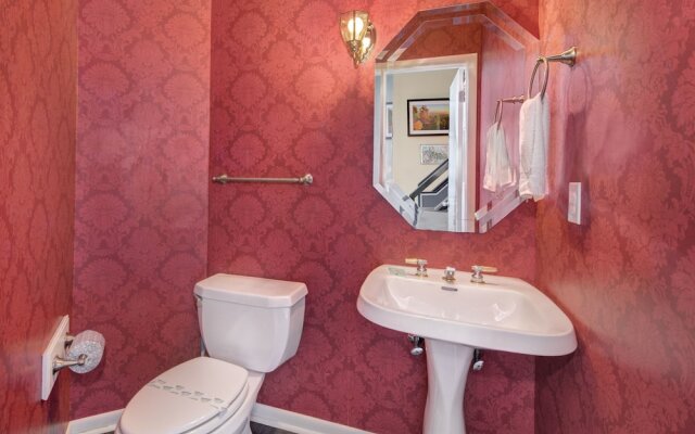 Birdsong by Jackson Mountain Rentals