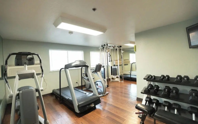 Oxford Inn & Suites Lancaster