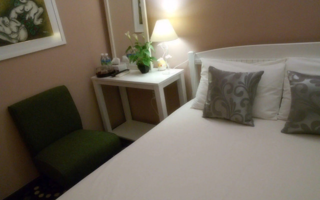 St Hostel