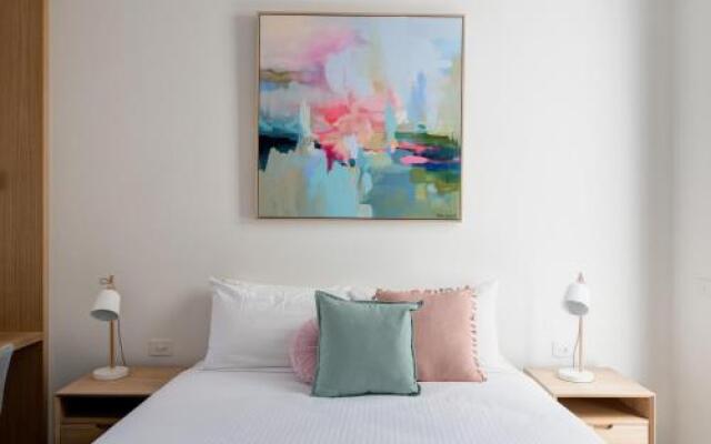 BOUTIQUE STAYS - Woodfin House