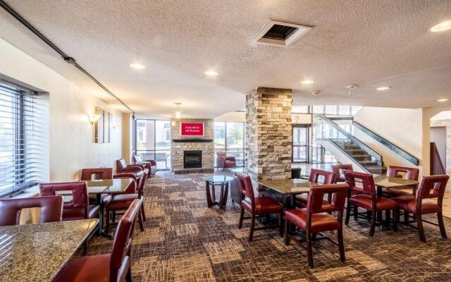 Red Roof Inn & Suites Terre Haute