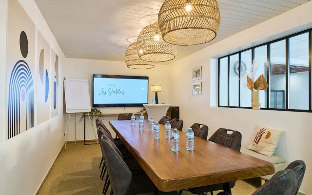 Hôtel Les Sables - Urban Style - by Logis Hotels