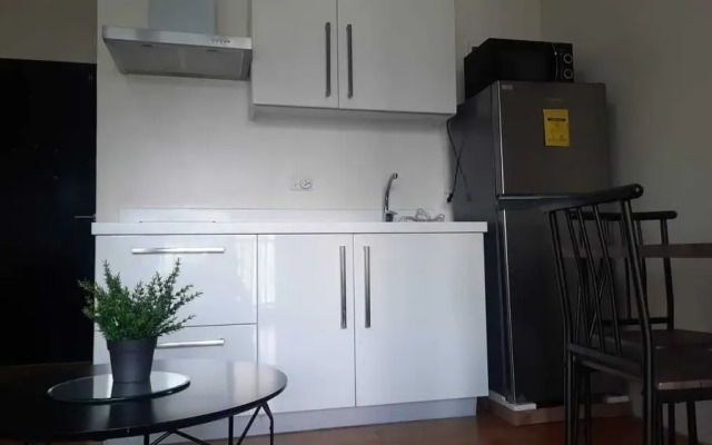 Oasis Regency at Acqua Livingstone near Rockwell