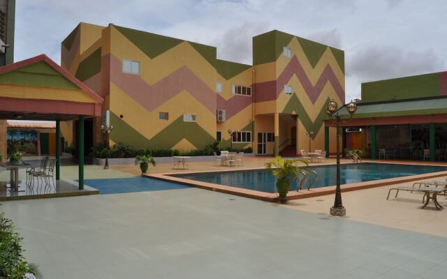 Royal Beach Hotel