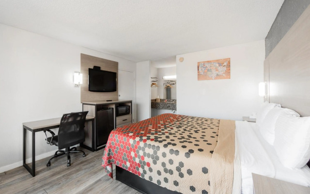 Econo Lodge And Suites Bricktown