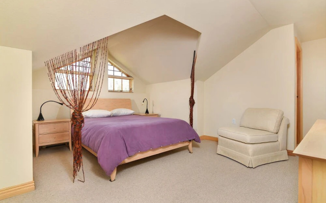 Meadow Stone Condo #402