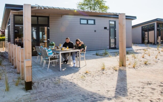 Modern Chalet With Dishwasher In Noordwijk, Sea At 3 Km