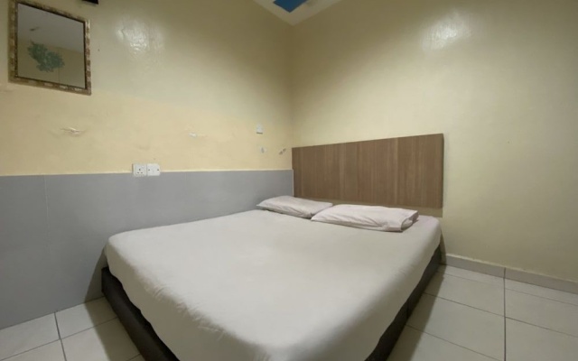 OYO 89760 Harmoni Inn Hotel – Guest Rooms – Iskandar Puteri