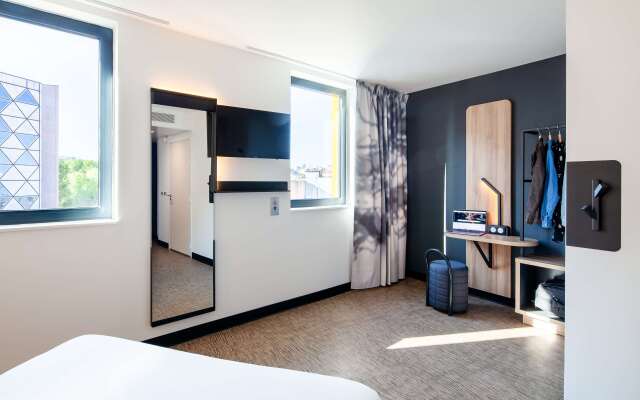 B&B HOTEL Paris Porte de Bagnolet