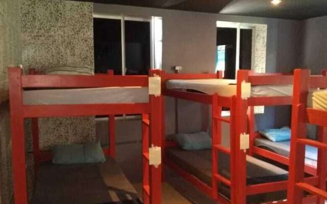 Reef Hostel & Pousada