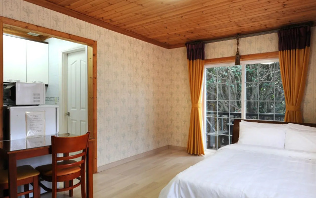 Geoje Floria Pension