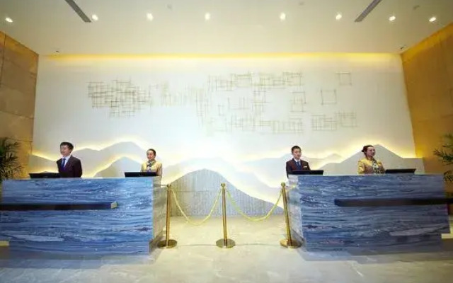 Huayue Oriental Hotel