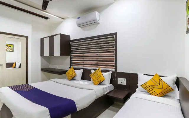 Hotel Atithi - Opposite Shreeji Hospital