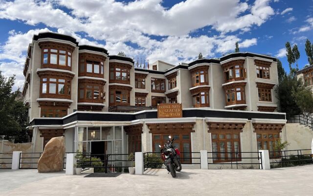 Hotel New Glacier View