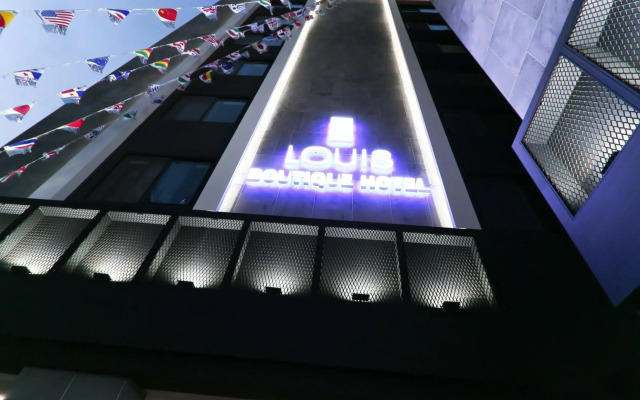 Louis Hotel