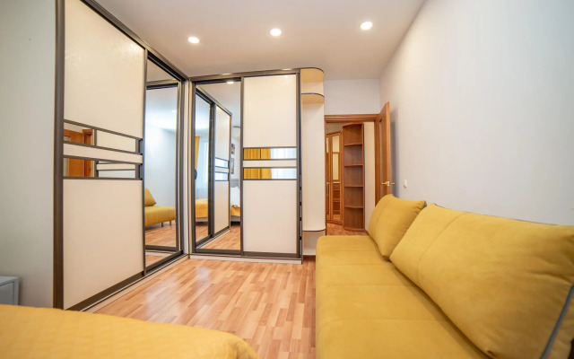 Европа Центр на улице Московская 77