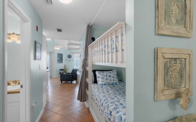 Grand Caribbean #405