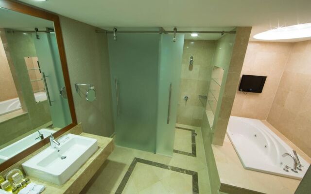 Point Hotel Baku