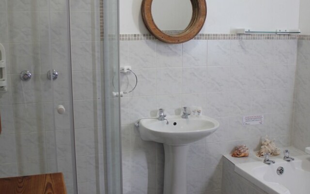 4 Sunset View Self catering