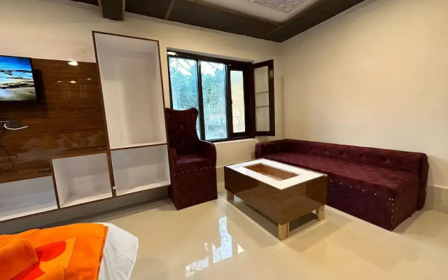 Shabnam Resort