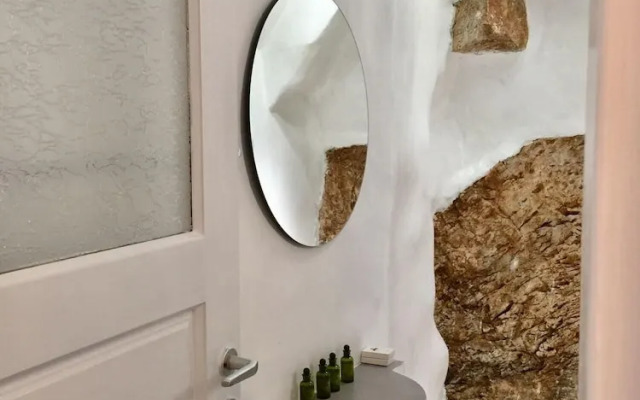 Timedrops Santorini Thira Villa