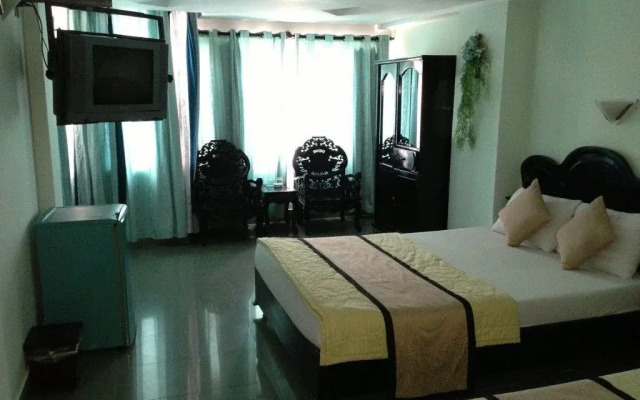 The Sunriver Boutique Hotel Hue
