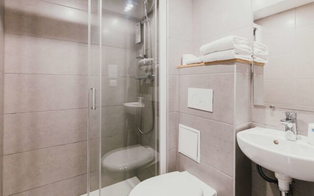 Kyriad Direct Bordeaux Est Lormont