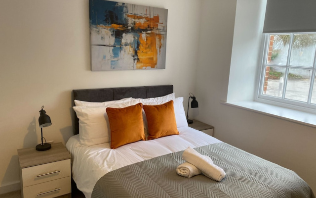 The Square Apartments Flat 3