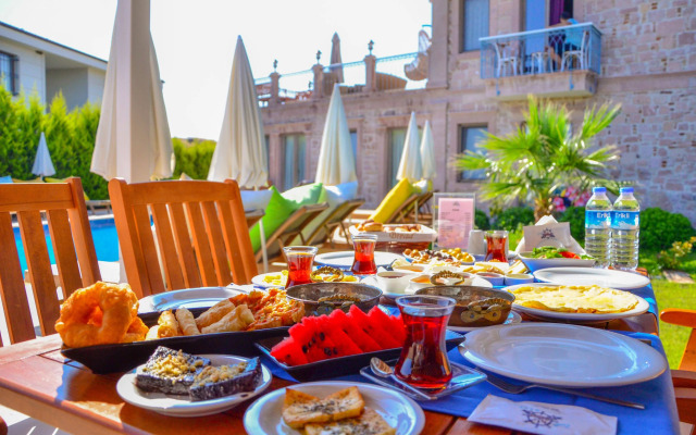 Cunda Rota Hotel