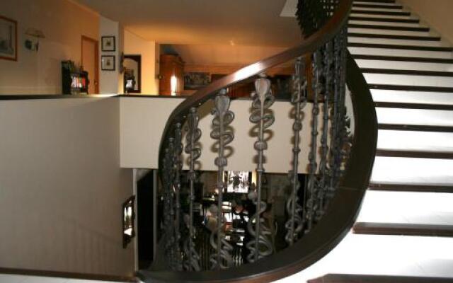 Valencia Country House