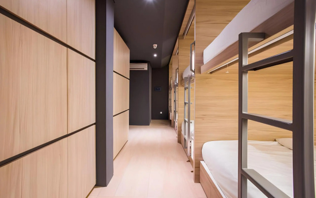 H-Ostel - Adults Only