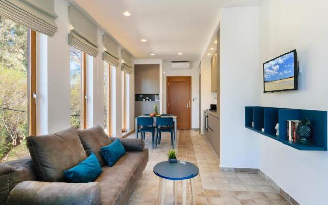 Xenios Dias Luxury Apartments With Sea View