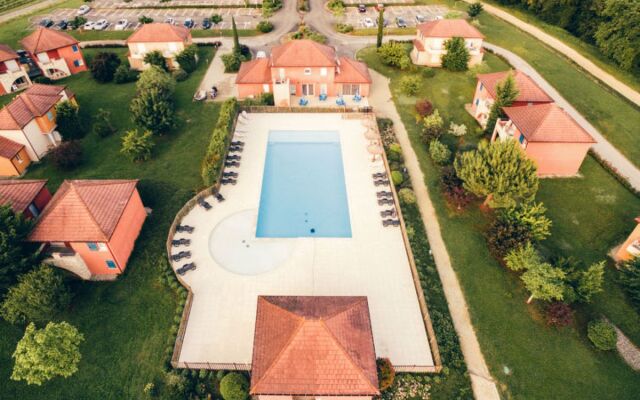 Le Domaine de Claire Rive (PYC402)