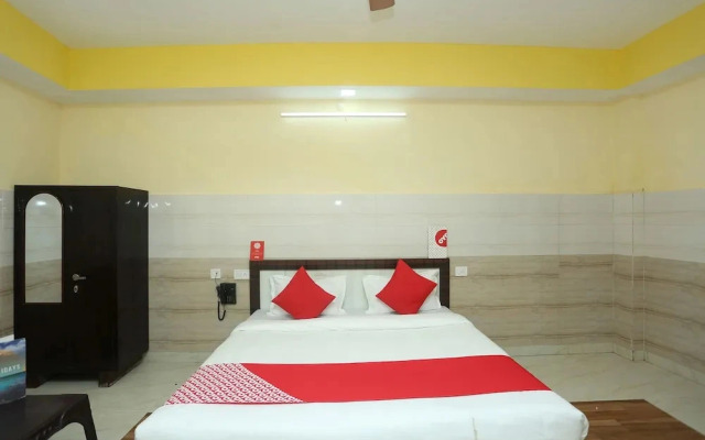 Santosh Residency by OYO Rooms