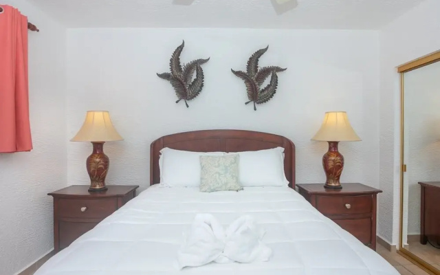 Pineapple Villa 531 2 Bedroom Condo by RedAwning