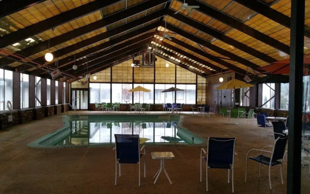 Clarion Hotel University Hotel & Conference Center