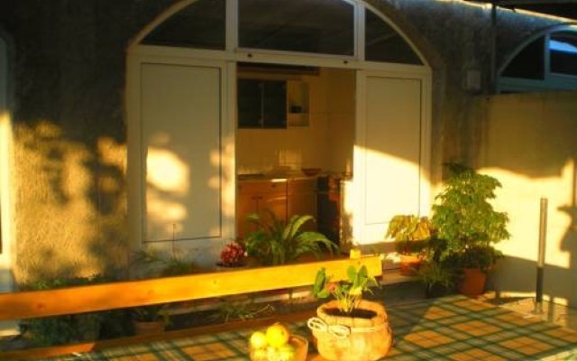 Francesca Apartments