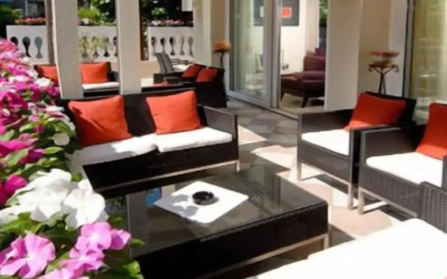 Hotel Pacific