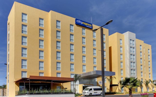 City Express by Marriott Querétaro Juríca